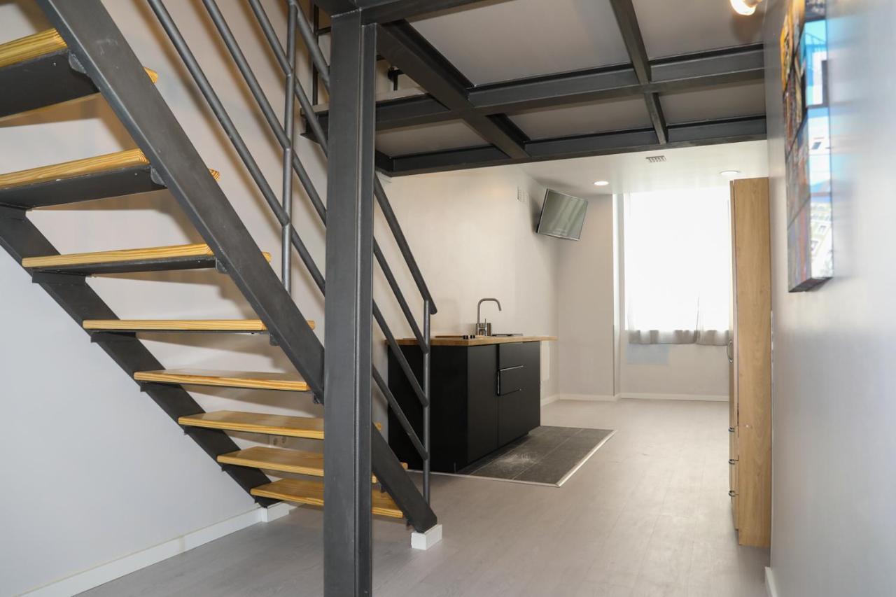 Apartamentos Lux Dinastia Lisbon Exterior photo